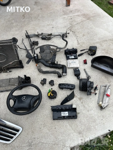 Части за Мерцедес W203 2.2 cdi 143k, снимка 2 - Части - 54031622