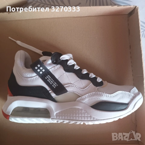 Дамски маратонки Nike Air , снимка 11 - Маратонки - 54179703