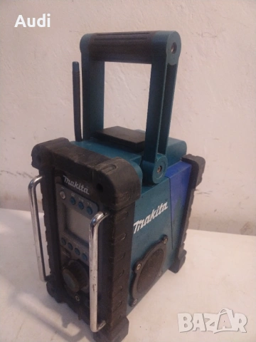 Акумулаторно радио за строителни обекти Makita BMR102 7,2V - 18V  без батерия  Радиоприемник подходя