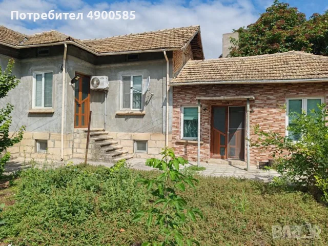 Къща в гр. Нови Пазар , снимка 3 - Къщи - 55446000