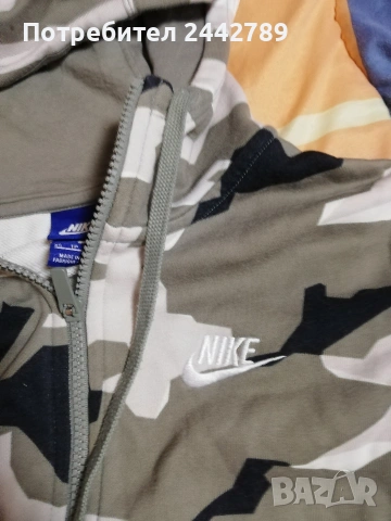 Камуфлажен суичър на Nike, снимка 2 - Суичъри - 54778874