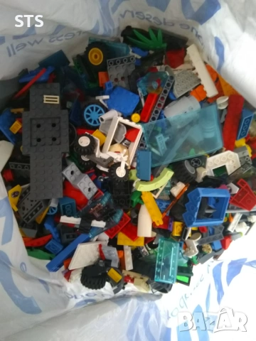 Торба с оригинални лего части 