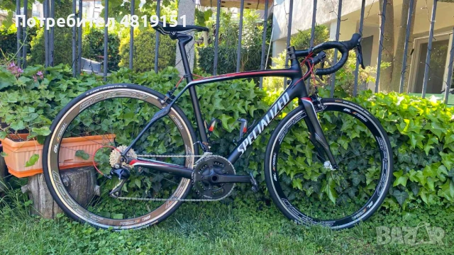 Карбонов шосеен велосипед Specialized Roubaix SL4
