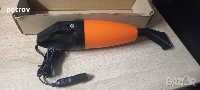 Преносима мини автомобилна прахосмукачка –12v