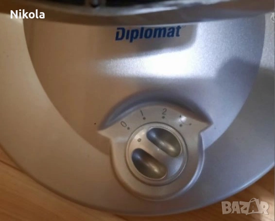 Карбонова Печка за Хоризонтално и Вертикално Отопление и Въртяща Основа DIPLOMAT DPL C 8009, снимка 5 - Отоплителни печки - 54207137