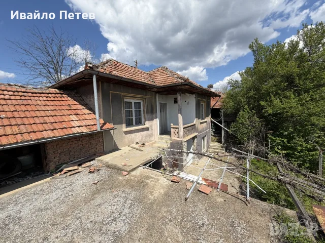 Двуетажна къща 130 кв.м, двор 770 кв.м, река Янтра - с. Белцов, снимка 2 - Къщи - 55240802