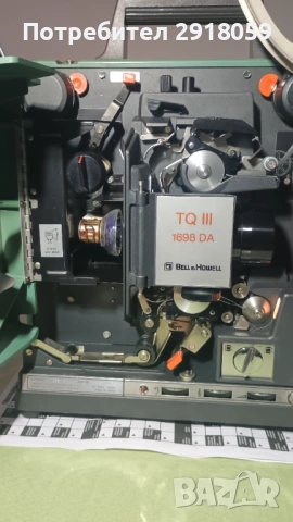 Японска кино машина 16 мм с 2 филма и 2 празни ролки. Работеща., снимка 3 - Плейъри, домашно кино, прожектори - 54717501