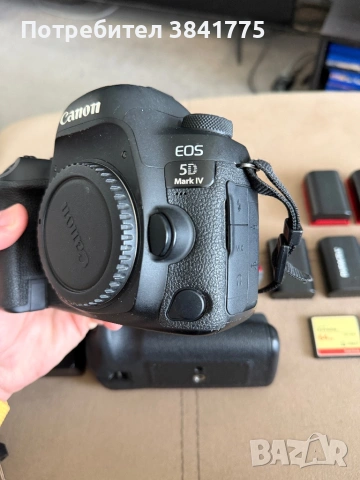 Canon 5D Mark IV с 6 батерии и грип, снимка 5 - Фотоапарати - 54617020