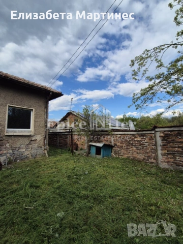 Стара къща с площ 70кв.м и УПИ 318кв.м в Стара чешма -Перник, снимка 7 - Къщи - 54487221