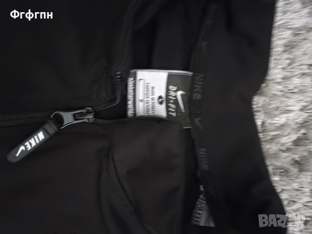 Екип Nike размер л, снимка 5 - Спортни дрехи, екипи - 54853433