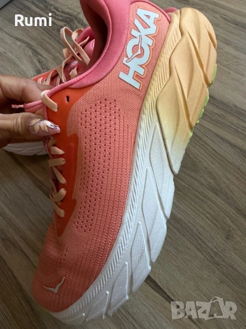 Оригинални цветни маратонки HOKA One ! 45 н, снимка 2 - Маратонки - 54745212