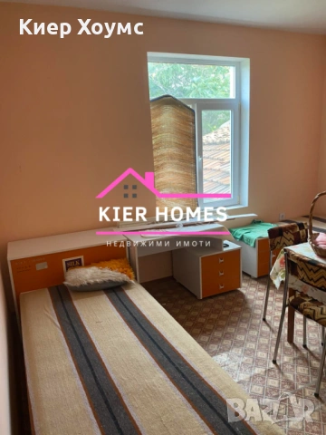 Продавам двуетажна къща в село Ябълково, снимка 8 - Къщи - 51730894
