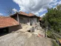 Двуетажна къща 130 кв.м, двор 770 кв.м, река Янтра - с. Белцов, снимка 2