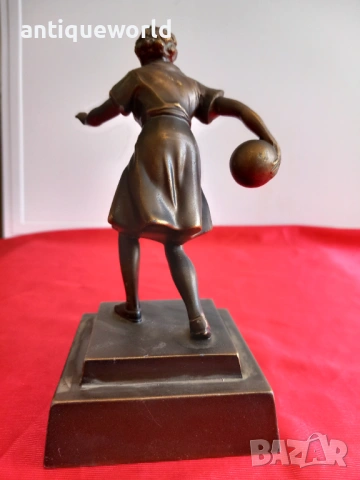 Кралица Ингрид 1968г. Бронзова Статуетка , Пластика , Фигура, снимка 3 - Антикварни и старинни предмети - 54954528