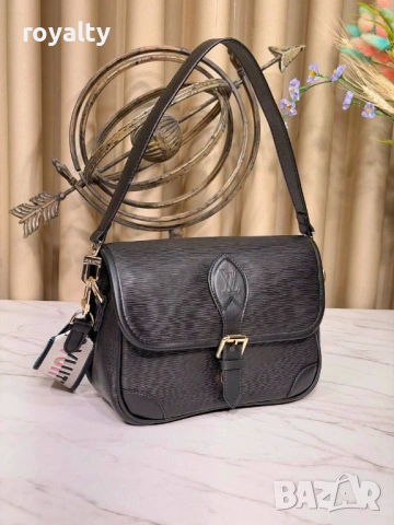 Louis Vuitton Нова Дамска Кожена Чанта Луи Витон Различни Цветове , снимка 10 - Чанти - 54649191