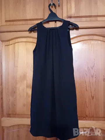 Елегантна черна рокля от H&M