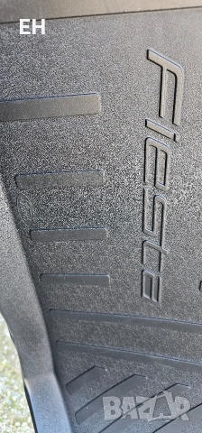 Оригинална гумена стелка за багажник. Ford Fiesta, снимка 3 - Аксесоари и консумативи - 54489692