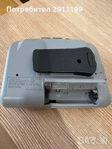 Уокмен с радио Sony Walkman за ремонт / части, снимка 5 - Друга електроника - 54639453