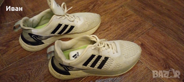 Adidas маратонки размер 42 
