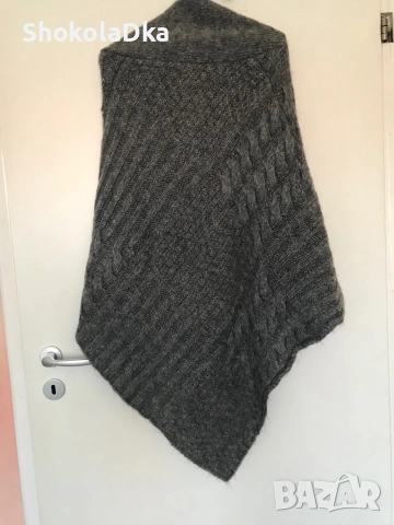 Пончо Sisley вълна и мохер, снимка 2 - Блузи с дълъг ръкав и пуловери - 54244909