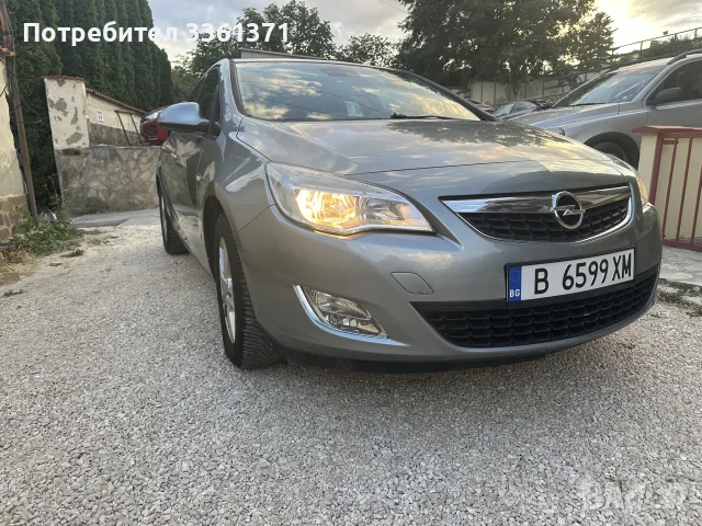 Opel Astra J 2011 