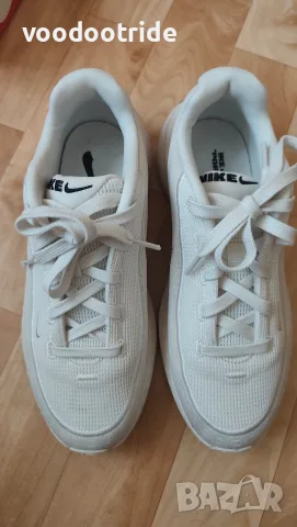 Дамски маратонки Nike Uplift SC