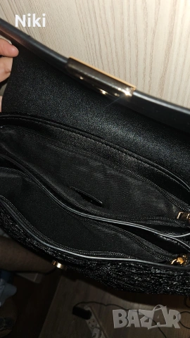 Черна дамска чанта , снимка 2 - Чанти - 54307389