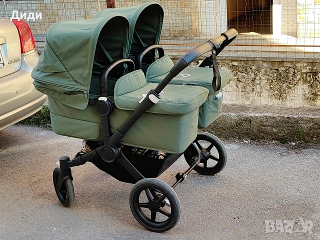 Продавам количка за близнаци Bugaboo Donkey 5 twin