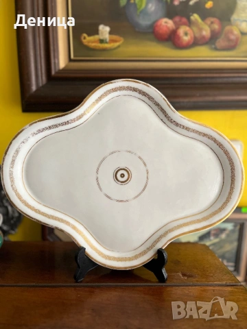 Порцеланов сервиз за двама в имперски стил Характерно за този стил е използването на богата позлата , снимка 16 - Сервизи - 54061239