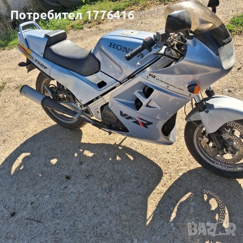 Хонда VFR750