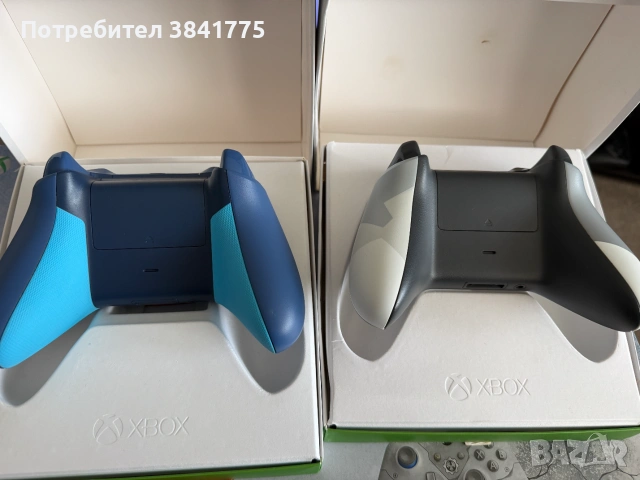 Xbox One X Gears of War 5 Limited Edition конзола с три контролера, снимка 12 - Xbox конзоли - 55040900