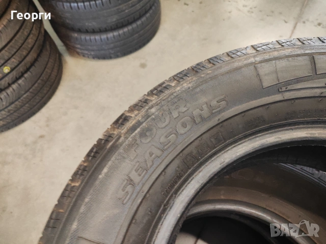 2бр. всесезонни гуми 225/70/15C Pirelli, снимка 3 - Гуми и джанти - 54718769