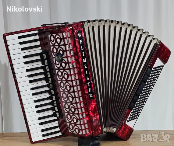Акордеон Weltmeister Meteor 