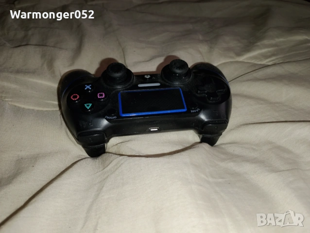 Продавам джойстик за ps4