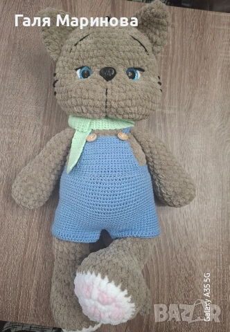 💙 РЪЧНО ИЗПЛЕТЕНО ПЛЮШЕНО КОТЕ "АРЧИ" – 45 см 💙, снимка 2 - Плюшени играчки - 55272132