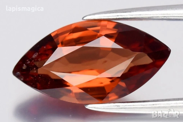 Естествен оранжев спесартин гранат 2.29ct VS Маркиз