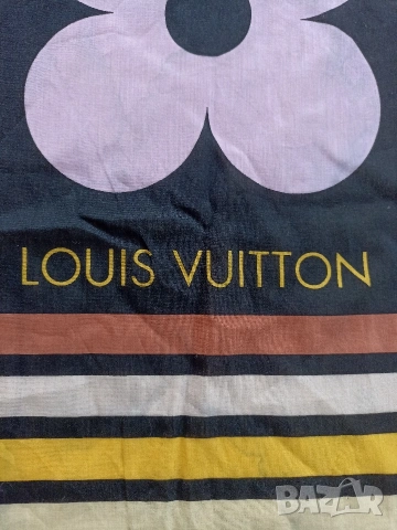 Оригинален шал Louis Vuitton, снимка 6 - Шалове - 54921824