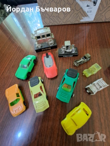 20бр. стари колички ретро играчки, снимка 8 - Колекции - 54320122