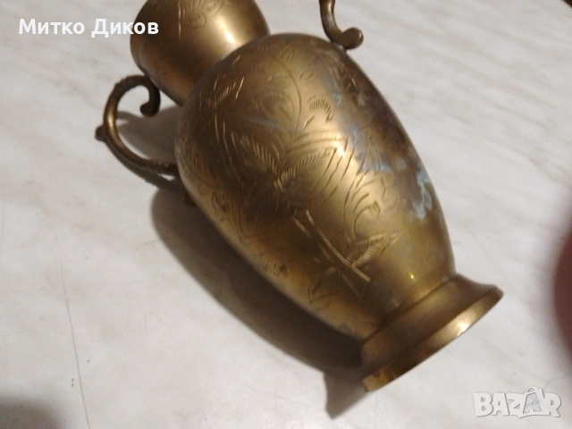Винтидж месингова ваза месингова декорация с две дръжки Н-160мм и фи 55 мм горе и долу и среда 78 мм, снимка 2 - Статуетки - 55190235