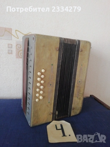 Стари детски музикални инструменти, чинели, дайре, акордеон. , снимка 13 - Антикварни и старинни предмети - 49777852