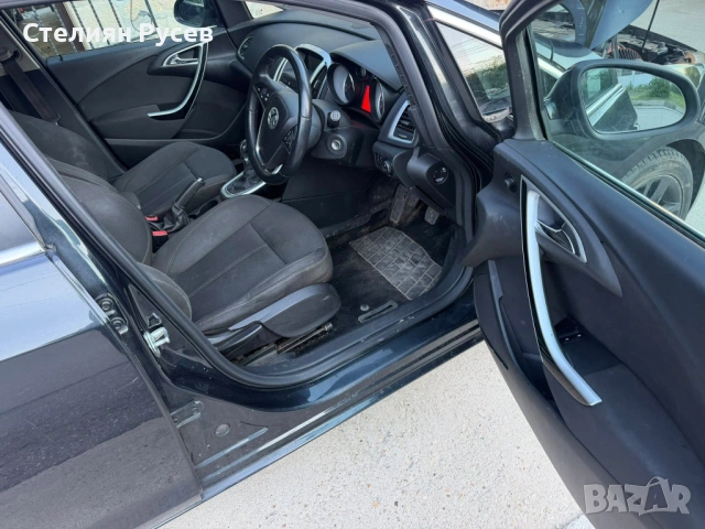 Opel Astra 1.7 CDTI 128кс климатик / дясна дирекция - цена 4693,99 лв или 2400 евро моля БЕЗ бартери, снимка 13 - Автомобили и джипове - 54597864