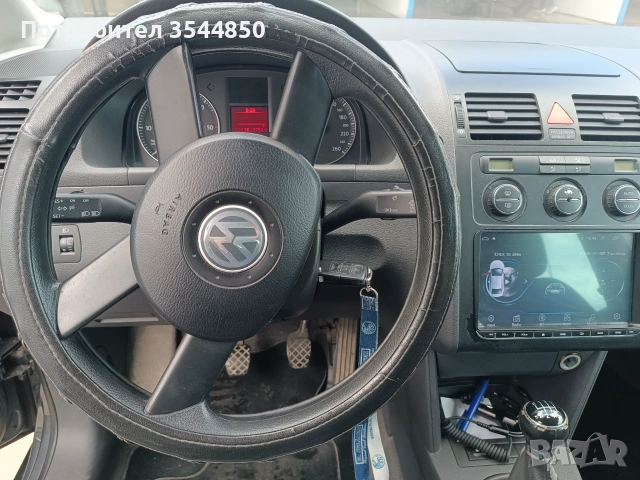 Продавам VW Touran, 2004 г, снимка 5 - Автомобили и джипове - 54961283