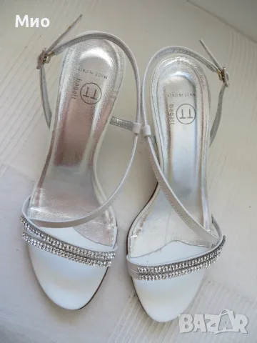 Нови сандали Bagatt, естествена кожа, кристали Swarovski, 39