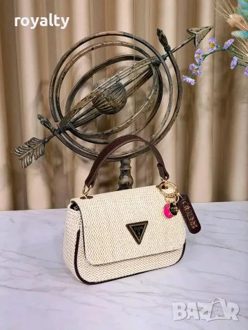 Guess Нова Дамска Чанта Гес Различни Цветове , снимка 2 - Чанти - 55640330
