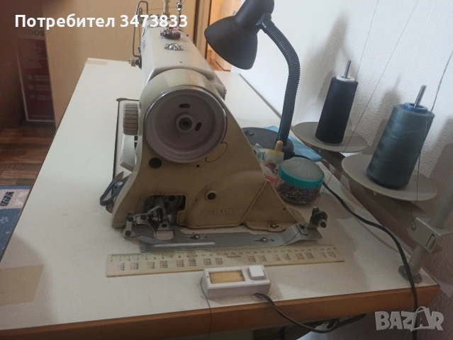 Професионална права шевна машина JUKI DDL-8500 (1-иглова, индустриална), снимка 4 - Шевни машини - 55072777