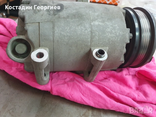 Компресор климатик за Форд Фокус 2 1.6 бензин, снимка 2 - Автомобили и джипове - 54753747