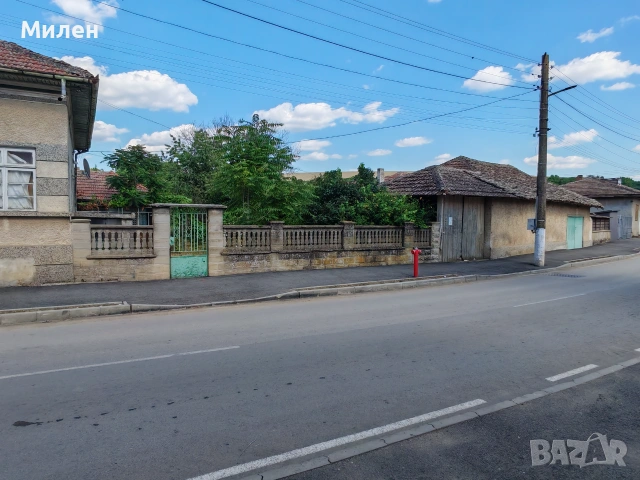 Продавам къща, снимка 2 - Къщи - 55010476