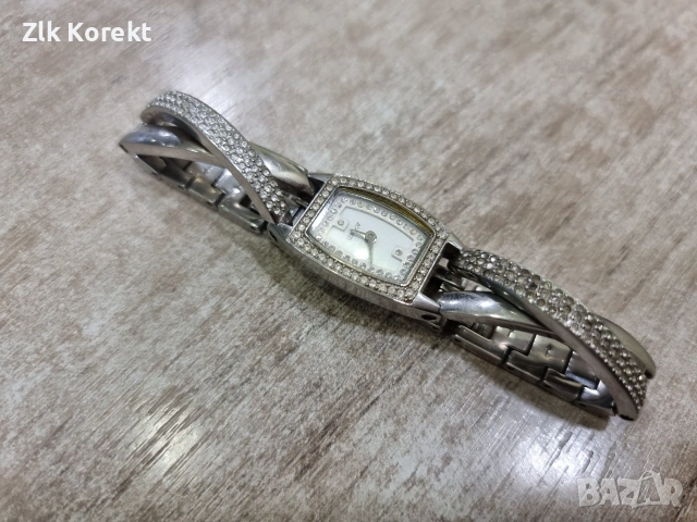 Дамски часовник DKNY , снимка 3 - Дамски - 55001228