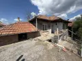 Двуетажна къща 130 кв.м, двор 770 кв.м, река Янтра - с. Белцов, снимка 1