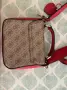 Дамска чанта Guess нова, снимка 5